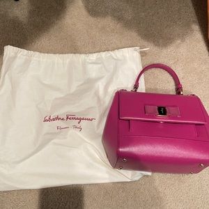 COPY - Salvatore Ferragamo top handle bag